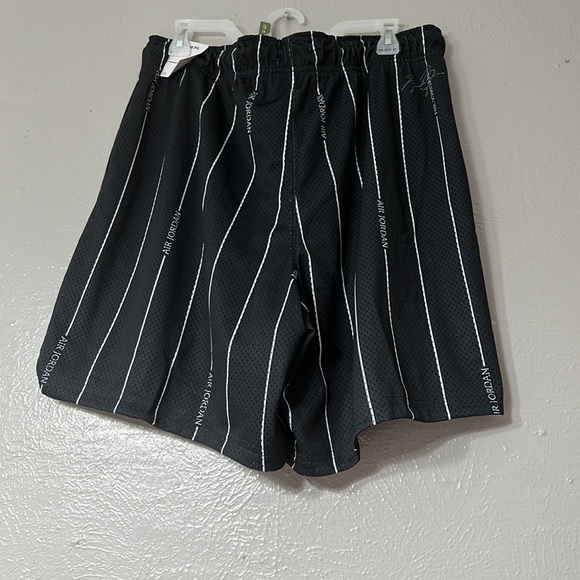 Jordan - Picture 3 of 3